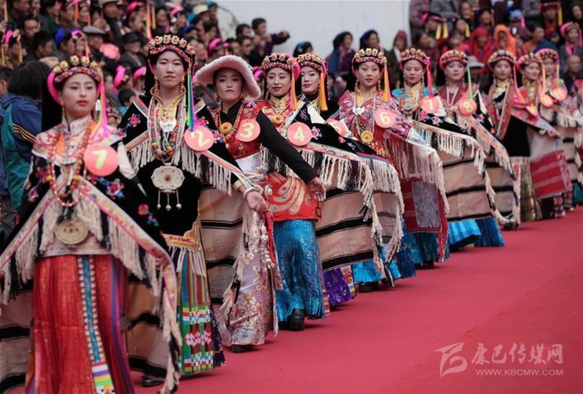2017中國(guó)四川丹巴嘉絨藏族風(fēng)情節(jié)開幕掠影