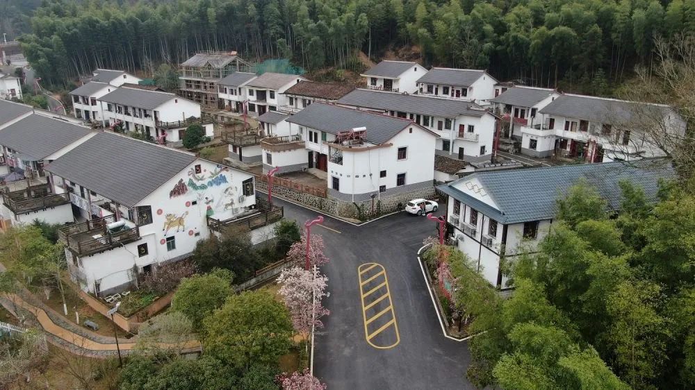 江西資溪縣烏石鎮(zhèn)新月畬族村景象。新華社記者 彭昭之 攝